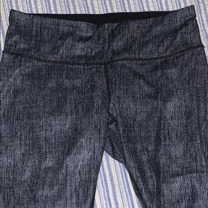 Cropped lulu lemon leggings